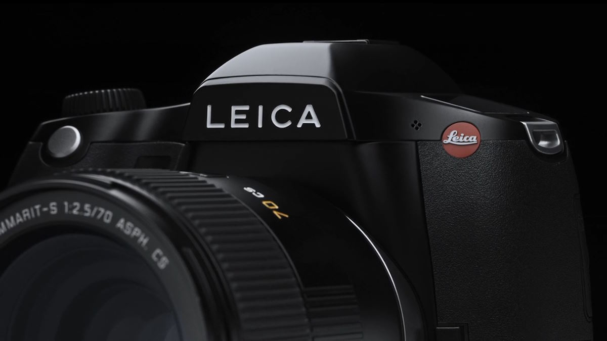 Leica-best-tigt-Mittelformatkamera-weiterhin-in-Arbeit-aber-wer-wartet-noch-auf-sie-